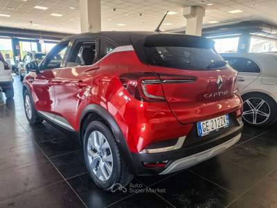 Renault Captur II 2019 1.6 E-TECH Plug-in Hybrid 160cv Intens Auto Rosso usata Mappano