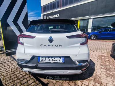 Renault Captur II 2019 1.5 BLUE DCI Bianco usata Mappano