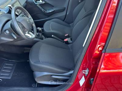 Peugeot 208 208 5p 1.2 puretech Active s&s 82cv neopatentati Rosso usata Comacchio