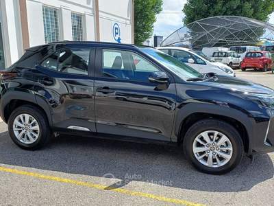 Toyota Yaris Cross 1.5H Active E-CVT Nero usata Veggiano