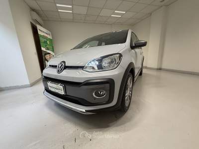 Volkswagen up! Up! 5Pt 1.0 Cross Up! 75CV ASG - Automatica Bianco usata Caravaggio