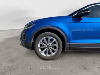 Volkswagen T-Roc 1.5 TSI ACT Life Blu/Azzurro usata Lerici