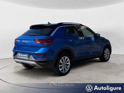 Volkswagen T-Roc 1.5 TSI ACT Life Blu/Azzurro usata Lerici