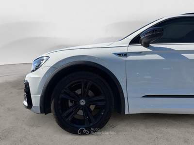 Volkswagen Tiguan 1.6 TDI SCR Sport BMT Bianco usata Lerici