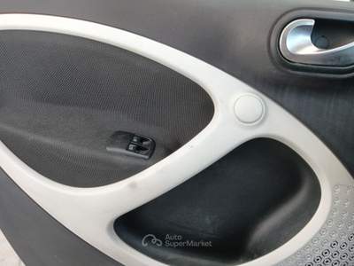 Smart ForFour 70 1.0 52kW passion Bianco usata Lucca