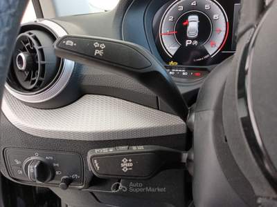 Audi Q2 1.5 35 TFSI S LINE ED S TRONIC Blu/Azzurro usata Lucca