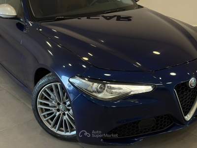 Alfa Romeo Giulia 2.2 Turbo AT8 150CV Super Blu/Azzurro usata Caresanablot