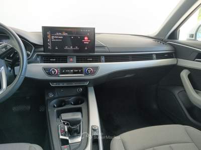 Audi A4 2.0 30 TDI Business Advanced S Tronic Bianco usata Lucca