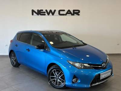 Toyota Auris 1.8 Hybrid Lounge Blu/Azzurro usata Caresanablot