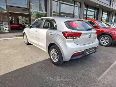 Kia Rio Rio IV 2021 1.0 t-gdi mhev Style 100cv imt Argento usata Massa