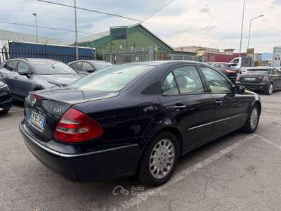 Mercedes-Benz Classe E Berlina cdi Elegance Blu/Azzurro usata Lallio