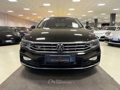 Volkswagen Passat Passat Variant 2.0 TDI SCR 200 CV DSG R-LINE Nero usata Moncalieri