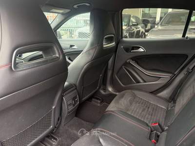 Mercedes-Benz GLA (cdi) Premium 4matic 170cv AMG Grigio usata Lallio