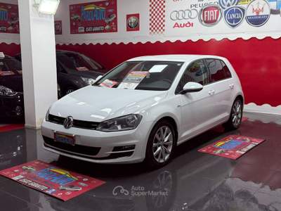 Volkswagen Golf 7 1.6 tdi 105cv BlueMotion -2014 Bianco usata Giugliano in Campania