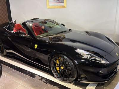 Ferrari 812 GTS Lift/camera/carbon/dispaly pass Nero usata Curti