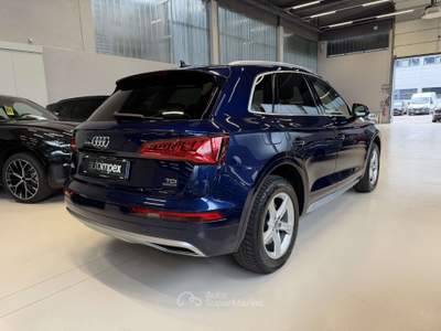 Audi Q5 40 2.0 tdi Business Sport quattro 190cv s-tronic Blu/Azzurro usata Merano