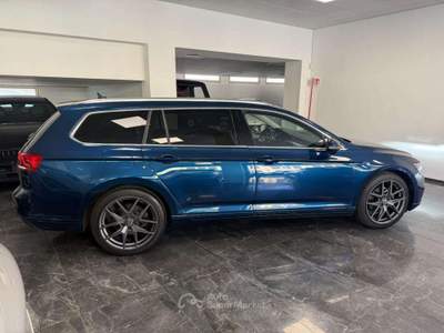 Volkswagen Passat 1.6 TDI SCR DSG Business BMT Blu/Azzurro usata Villa Carcina