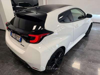Toyota Yaris 1.6 Turbo GR Yaris Circuit - CARBONIO - SED. RISC. Bianco usata Villa Carcina