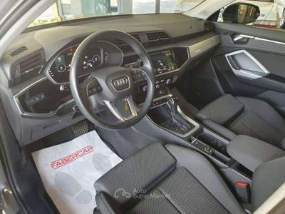 Audi Q3 40 2.0 TDI Identity Black edition quattro 200cv s-tronic Grigio usata Dubino