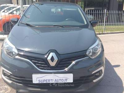 Renault Captur Captur  0.9 tce Business 90cv Blu/Azzurro usata Dello