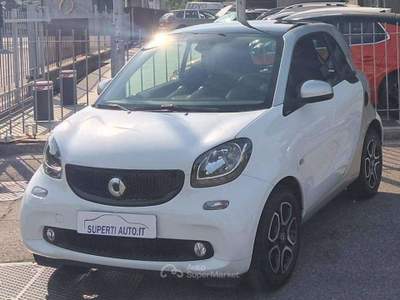 Smart ForTwo Fortwo III 2015 1.0 Youngster 71cv twinamic my18 Bianco usata Dello