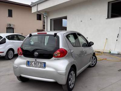 Toyota Aygo TOYOTA AYGO CAMBIO AUTOMATICO Argento usata Montesarchio
