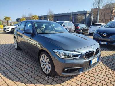 BMW Serie 1 118d 118 d Business Advantage 5p. A/T Grigio usata San Donà di Piave