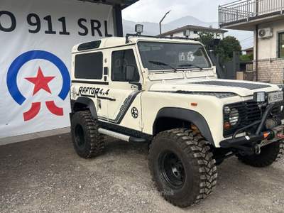 Land Rover Defender 90 2.5 td Hard Top Bianco usata BRESCIA