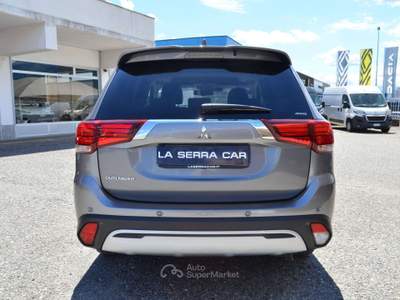 Mitsubishi Outlander Outlander III 2018 2.0 GPL Instyle Awd 7p cvt  my20 Grigio usata Ciriè