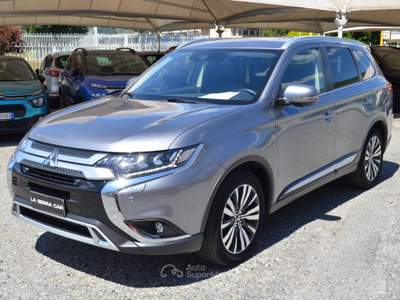 Mitsubishi Outlander Outlander III 2018 2.0 GPL Instyle Awd 7p cvt  my20 Grigio usata Ciriè