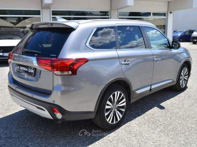 Mitsubishi Outlander Outlander III 2018 2.0 GPL Instyle Awd 7p cvt  my20 Grigio usata Ciriè