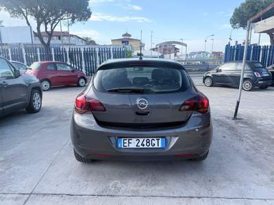 Opel Astra 5 porte Cosmo (INCONGRUENZA NEL CHILOMETRAGGIO) Grigio usata Giugliano in Campania