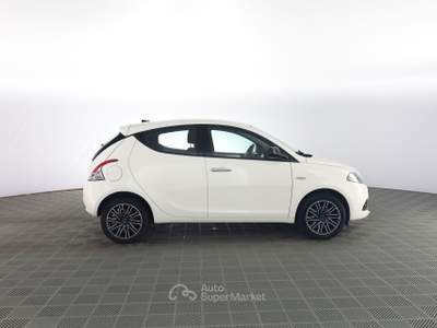 Lancia Ypsilon Ypsilon 1.0 FireFly 5 porte S&S Hybrid Gold Bianco usata Milano