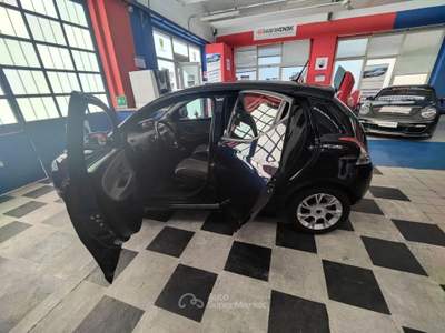 Lancia Ypsilon 5 porte NEOPATENTATO Blu/Azzurro usata Fino Mornasco