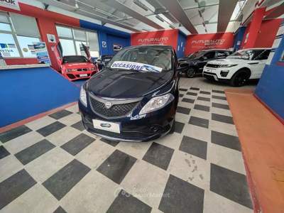 Lancia Ypsilon 5 porte NEOPATENTATO Blu/Azzurro usata Fino Mornasco