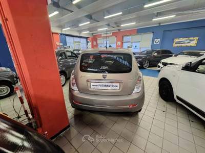 Lancia Ypsilon 8v ModaMilano Neo Patentati Beige usata Fino Mornasco