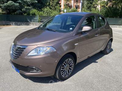 Lancia Ypsilon Pazzesco !!! Solamente 18ooo Km !!! Beige usata Riva del Garda