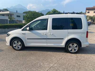 Volkswagen Caddy Volkswagen Caddy 2.0 TDI 122cv 4MOTION N1 5 posti Bianco usata Riva del Garda