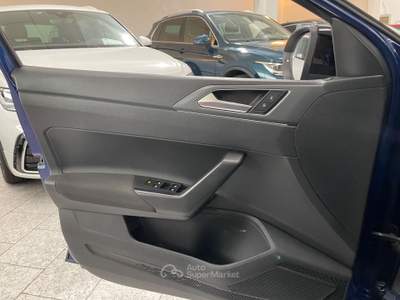 Volkswagen Taigo DSG R-Line Black Telec. Blu/Azzurro usata Gozzano