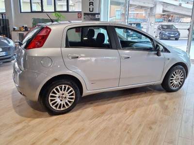 Fiat Grande Punto Grande Punto 1.4 5 porte Dynamic Argento usata Piacenza