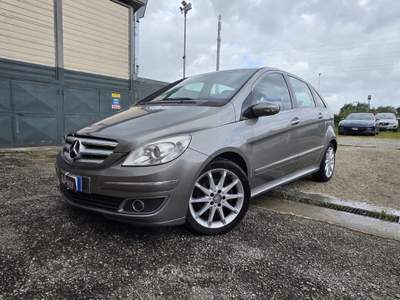Mercedes-Benz Classe C MERCEDES - Classe B - 180 CDI Sport usata Prato