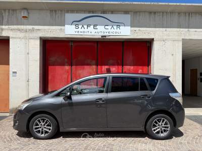 Toyota Verso Active Bronzo usata Trento
