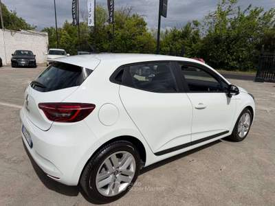 Renault Clio Clio V 2019 1.5 blue dci Business 100cv Bianco usata Civita Castellana