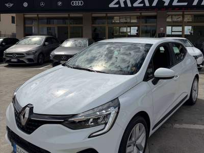 Renault Clio Clio V 2019 1.5 blue dci Business 100cv Bianco usata Civita Castellana