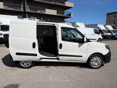 Fiat Doblò 1.6mjt 105cv FURGONE Bianco usata Salerno