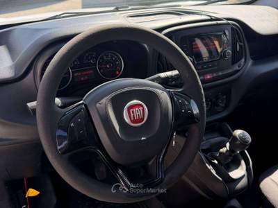 Fiat Doblò 1.6mjt 105cv FURGONE Bianco usata Salerno