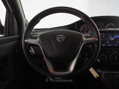 Lancia Ypsilon Ypsilon 1.0 FireFly 5 porte S&S Hybrid Gold Bianco usata Verona