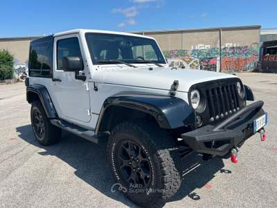 Jeep Wrangler DPF Sahara Auto Bianco usata Maserà di Padova