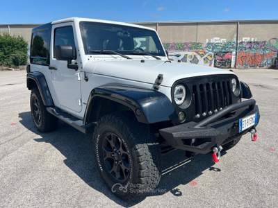 Jeep Wrangler DPF Sahara Auto Bianco usata Maserà di Padova