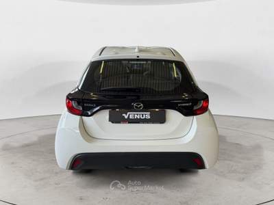Mazda 2 Hybrid Full Hybrid Electric 1.5 VVT Pure Bianco usata Monza